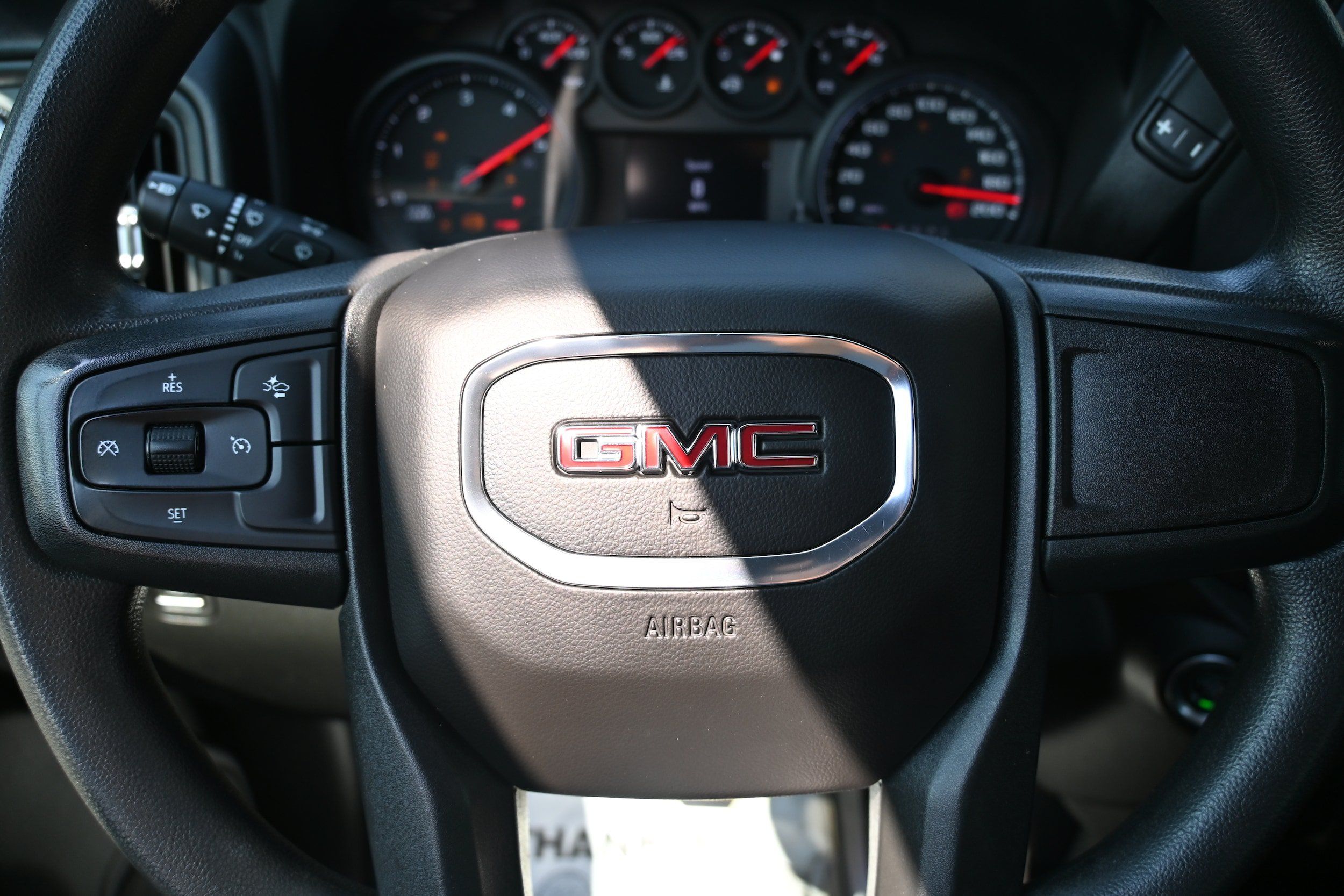 Used 2024 GMC Sierra 2500 Pro AWD/4WD image 10