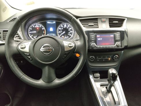 Used 2017 Nissan Sentra SR FWD image 22