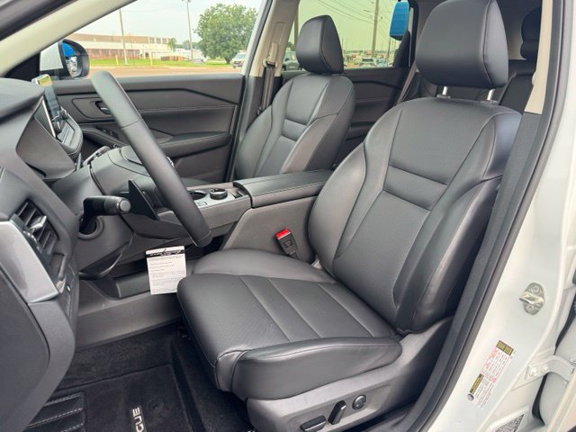 Used 2025 Nissan Rogue SV w/ SV Premium Package AWD/4WD image 21