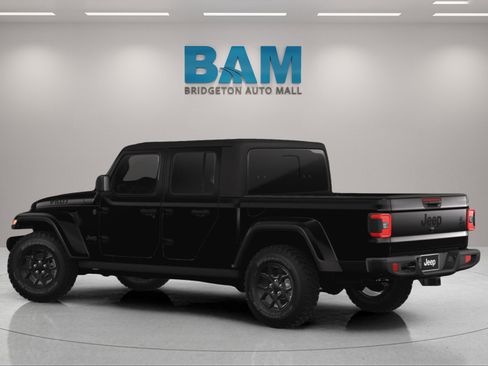 New 2025 Jeep Gladiator Willys image 5