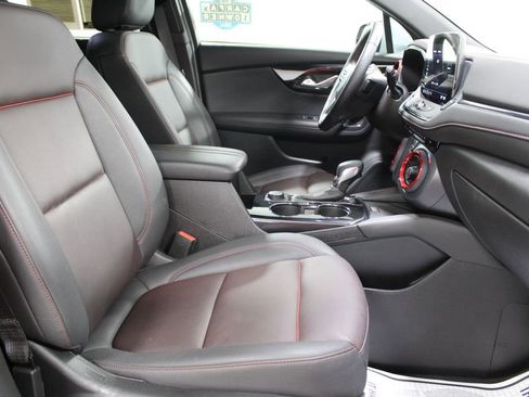 Used 2025 Chevrolet Blazer RS image 27