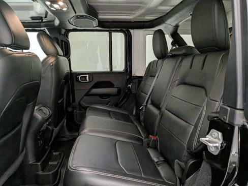 Used 2023 Jeep Wrangler Sahara w/ Cold Weather Group image 20