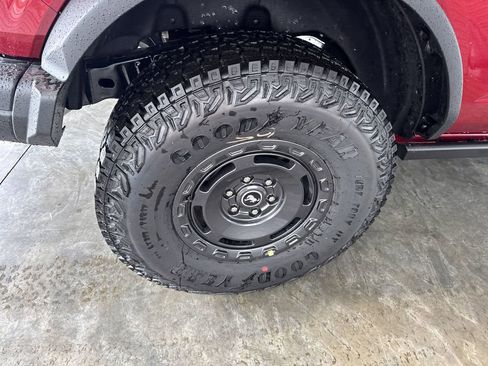 New 2025 Ford Bronco Badlands w/ Sasquatch Package image 9