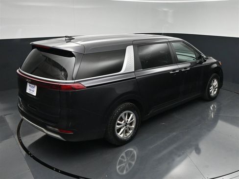 Used 2023 Kia Carnival LX FWD image 23