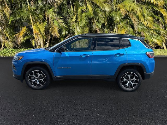 Used 2025 Jeep Compass Limited AWD/4WD image 9