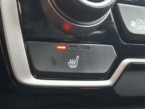 Used 2020 Honda CR-V Touring image 17