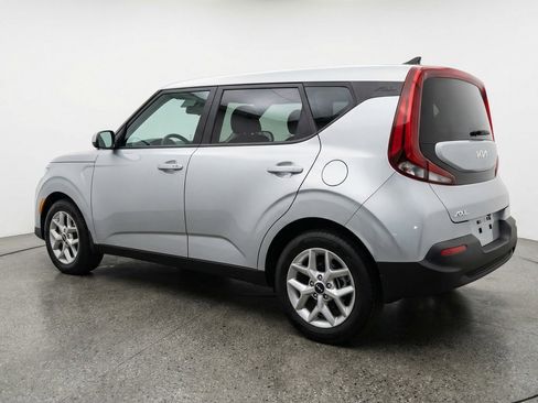 Used 2025 Kia Soul LX w/ LX Technology Package image 6