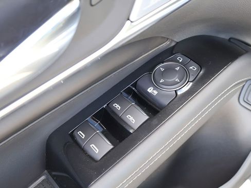 Certified 2023 Cadillac CT4 Premium Luxury image 9