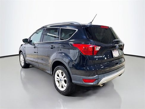 Used 2019 Ford Escape SEL image 9