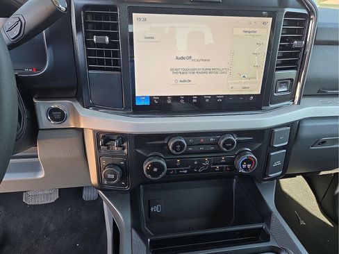New 2026 Ford F250 XLT w/ XLT Premium Package AWD/4WD image 19