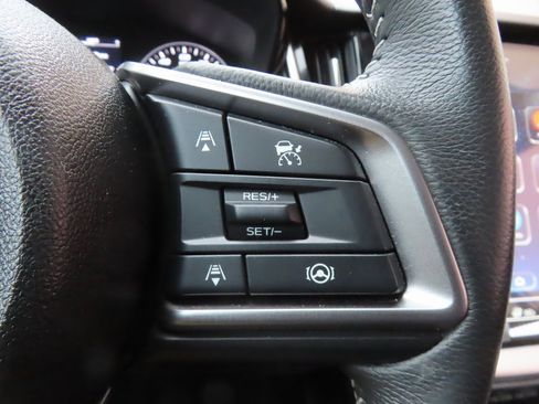 Used 2024 Subaru Outback Premium image 25