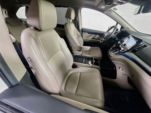 Used 2023 Honda Odyssey Touring image 29