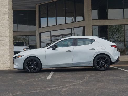 Used 2024 MAZDA MAZDA3 s FWD image 5
