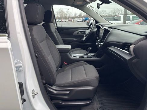 Used 2019 Chevrolet Traverse LT image 22