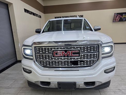 Used 2017 GMC Sierra 1500 Denali AWD/4WD image 3