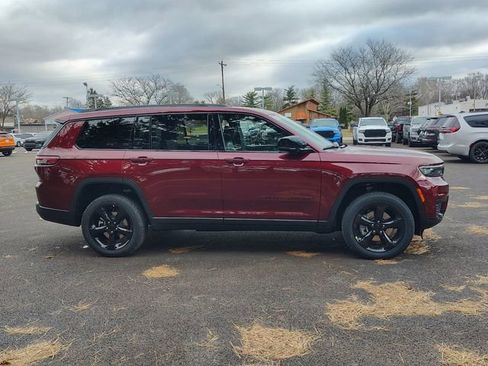New 2025 Jeep Grand Cherokee L Laredo AWD/4WD image 2