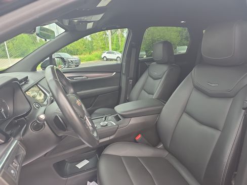 Used 2023 Cadillac XT5 Luxury FWD image 13