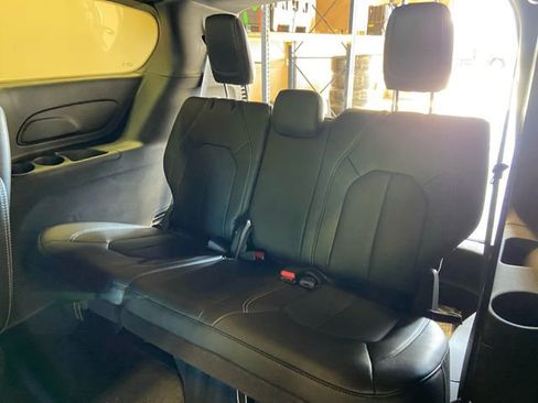 New 2026 Chrysler Voyager LX image 17