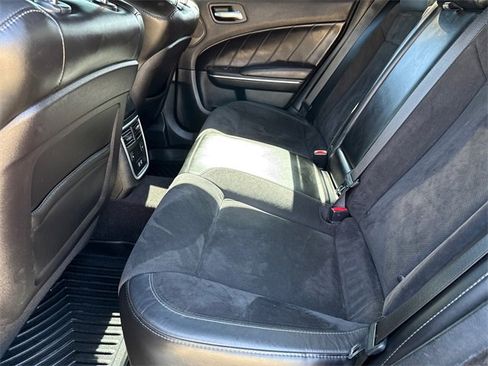 Used 2018 Dodge Charger R/T Scat Pack image 19
