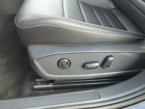 Certified 2024 Volkswagen Jetta SE image 14