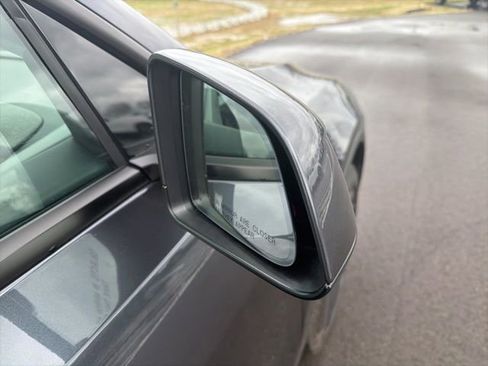 Used 2026 Tesla Model Y Long Range image 5