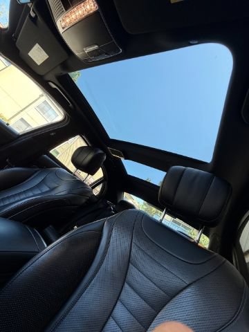 Used 2018 Mercedes-Benz S 560 4MATIC Sedan image 23
