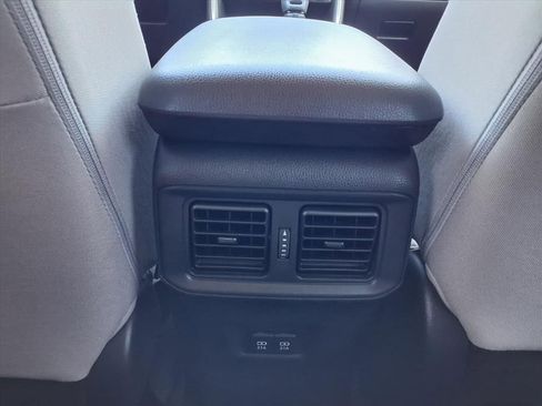 Used 2019 Toyota RAV4 XLE image 23