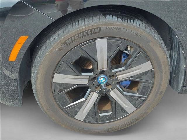 Certified 2024 BMW iX xDrive50 w/ Sport Package AWD/4WD image 21