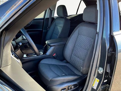 Used 2018 Chevrolet Equinox LT w/ LPO, Blackout Package image 27