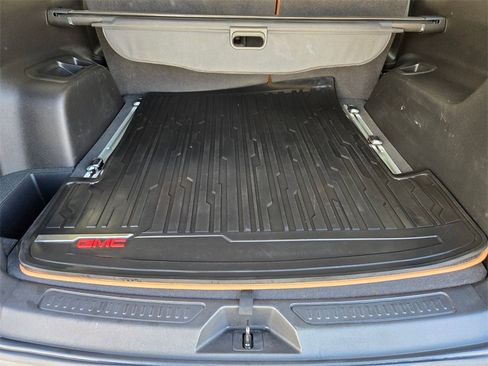 Used 2020 GMC Acadia AT4 w/ LPO, 'HIT The Road' Package image 30