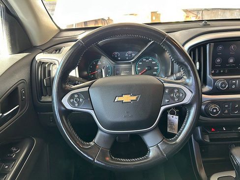 Used 2022 Chevrolet Colorado LT w/ LT Convenience Package image 19