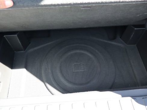 Used 2020 Chevrolet Equinox LT image 22