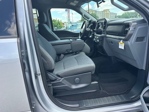 Used 2025 Ford F150 XLT w/ Equipment Group 301A Standard AWD/4WD image 13