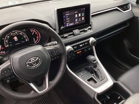 Used 2024 Toyota RAV4 XLE image 27