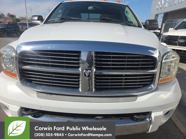Used 2006 Dodge Ram 2500 Truck Laramie AWD/4WD image 2