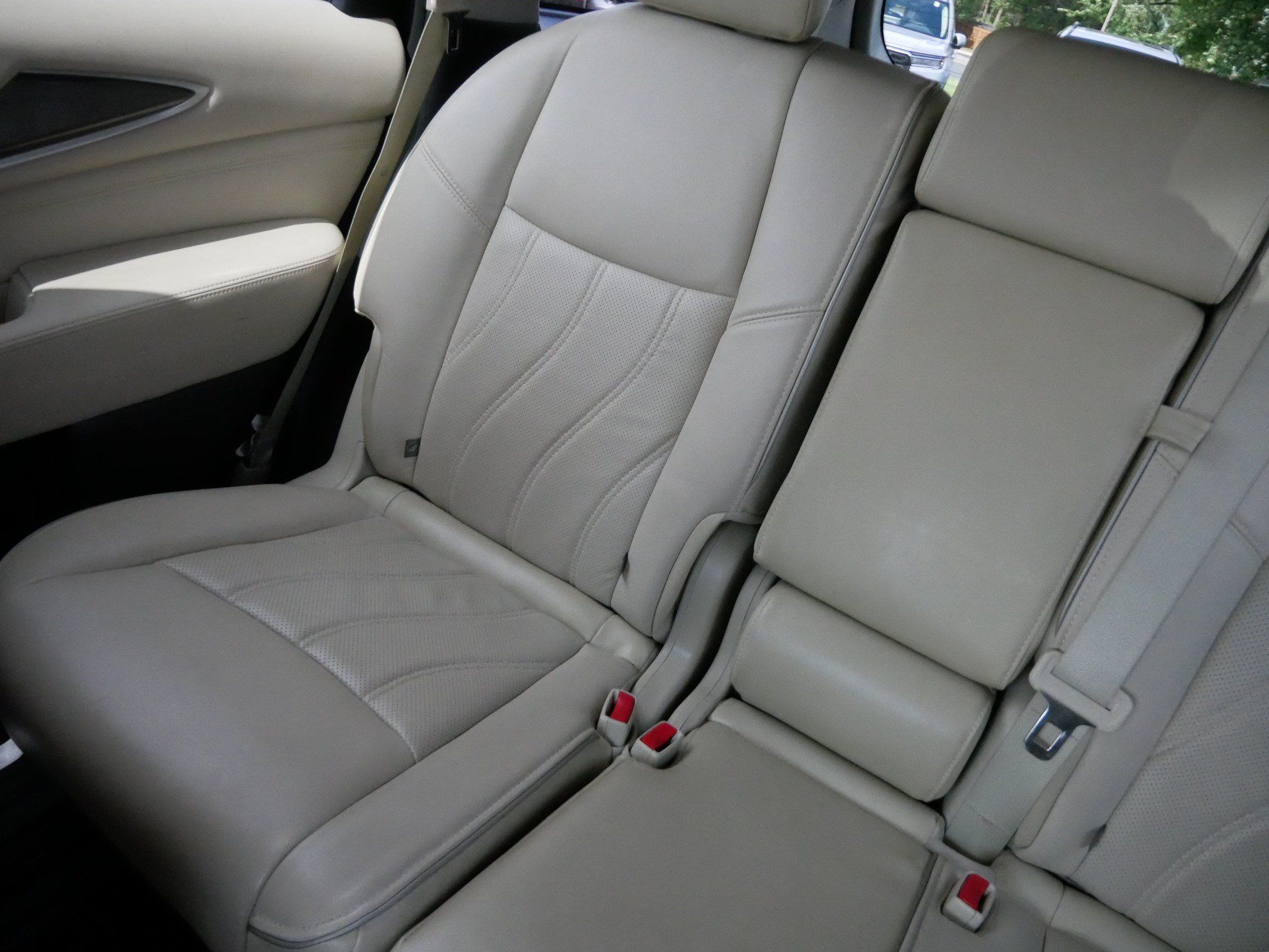 Used 2017 INFINITI QX60 Luxe AWD/4WD image 12