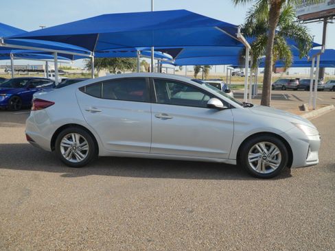 Used 2020 Hyundai Elantra SEL FWD image 8