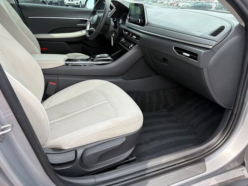 Used 2023 Hyundai Sonata SE FWD image 10