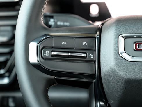 New 2026 GMC Canyon AT4 image 26