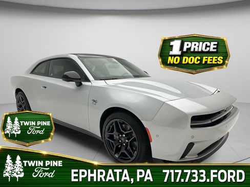 Used 2024 Dodge Charger Daytona R/T w/ Plus Group AWD/4WD image 1