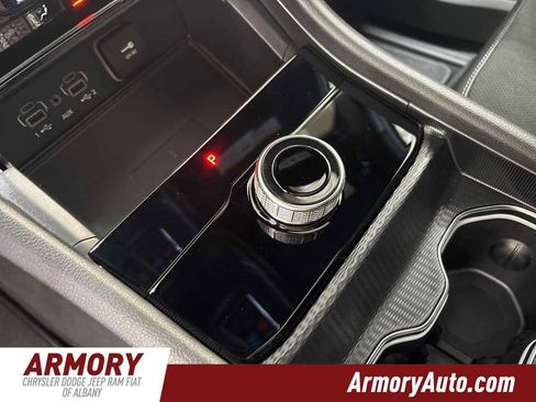 New 2025 Jeep Grand Cherokee L Altitude image 19