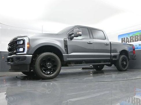 New 2026 Ford F350 Lariat w/ Black Appearance Package AWD/4WD image 17