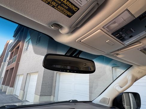 Used 2014 Lexus GX 460 w/ Premium Package AWD/4WD image 19