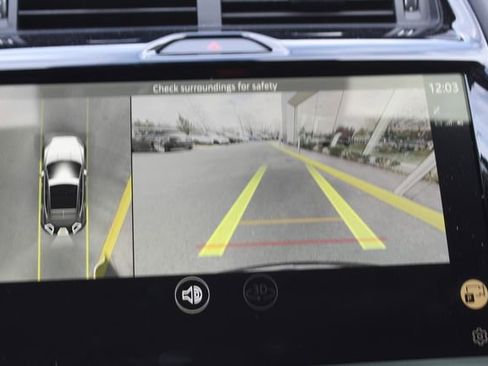 Used 2024 Jaguar E-PACE R-Dynamic SE image 19