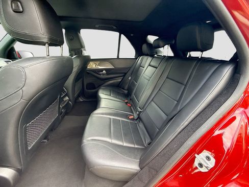 Used 2022 Mercedes-Benz GLE 450 4MATIC w/ Premium Package image 25