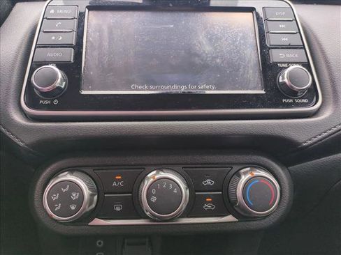 Used 2024 Nissan Versa S w/ S Plus Package image 13