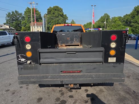 Used 2019 Chevrolet Silverado 3500 W/T w/ WT Convenience Package AWD/4WD image 4