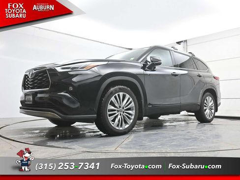 Used 2023 Toyota Highlander Platinum image 22