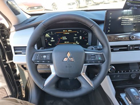 New 2026 Mitsubishi Outlander SE FWD image 54