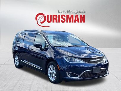 Used 2020 Chrysler Pacifica Touring-L Plus w/ Tire & Wheel Group
